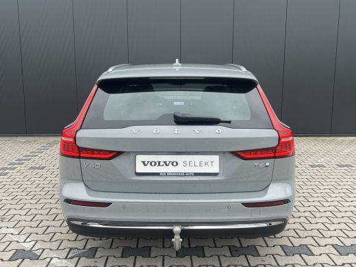 Volvo  V60 T6 Plug-in hybrid AWD Bright | Leder | Trekhaak | Camera | Adaptive Cruise | Stoelverwarming ActivLease financial lease