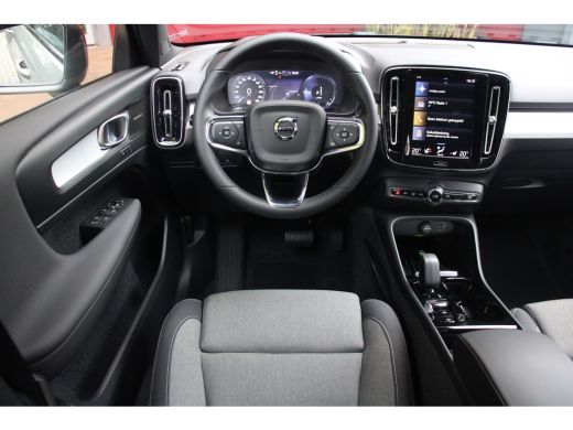 Volvo  XC40 1.5 T4 Recharge R-Design | Cruise control adaptief met Stop&Go en stuurhulp | Elektrisch verstelb... ActivLease financial lease
