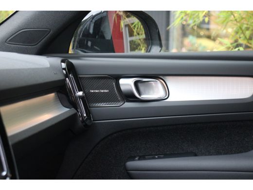 Volvo  XC40 1.5 T4 Recharge R-Design | Cruise control adaptief met Stop&Go en stuurhulp | Elektrisch verstelb... ActivLease financial lease