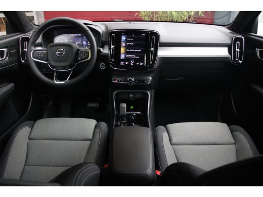 Volvo  XC40 1.5 T4 Recharge R-Design | Cruise control adaptief met Stop&Go en stuurhulp | Elektrisch verstelb... ActivLease financial lease