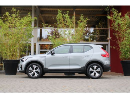 Volvo  XC40 1.5 T4 Recharge R-Design | Cruise control adaptief met Stop&Go en stuurhulp | Elektrisch verstelb... ActivLease financial lease