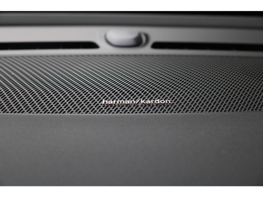 Volvo  XC40 1.5 T4 Recharge R-Design | Trekhaak | 360 Camera | Memory | Harman/Kardon ActivLease financial lease