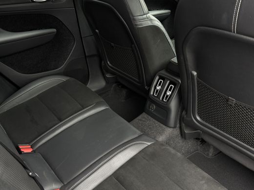 Volvo  XC40 1.5 T5 Recharge R-Design | Achteruitrijcamera | Interieur voorverwarmingsinstallatie | Lederen/al... ActivLease financial lease