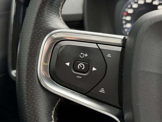 Volvo  XC40 1.5 T5 Recharge R-Design | Achteruitrijcamera | Interieur voorverwarmingsinstallatie | Lederen/al... ActivLease financial lease