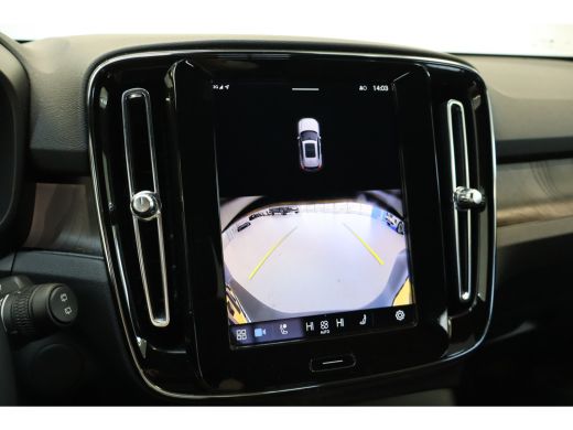 Volvo  XC40 Single Motor Extended Range 252PK Plus | Trekhaak | Getint Glas | Climate | Keyless | Bliss ActivLease financial lease