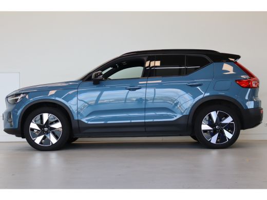 Volvo  XC40 Single Motor Extended Range 252PK Plus | Trekhaak | Getint Glas | Climate | Keyless | Bliss ActivLease financial lease