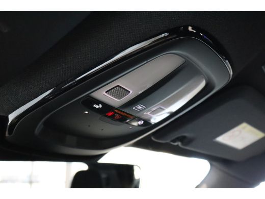 Volvo  XC40 Single Motor Extended Range 252PK Plus | Trekhaak | Getint Glas | Climate | Keyless | Bliss ActivLease financial lease