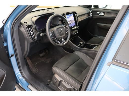 Volvo  XC40 Single Motor Extended Range 252PK Plus | Trekhaak | Getint Glas | Climate | Keyless | Bliss ActivLease financial lease