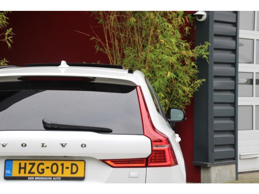Volvo  XC60 2.0 Recharge T6 AWD R-Design | Panoramadak | 360 Camera | Memory | Harman/Kardon ActivLease financial lease
