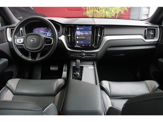 Volvo  XC60 2.0 Recharge T6 AWD R-Design | Panoramadak | 360 Camera | Memory | Harman/Kardon ActivLease financial lease