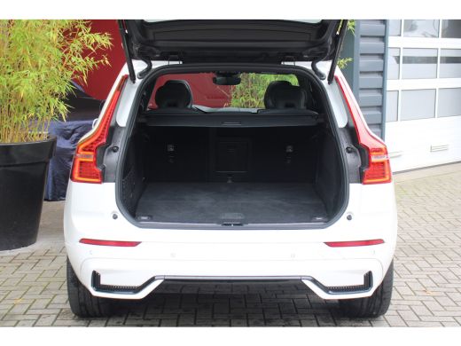 Volvo  XC60 2.0 Recharge T6 AWD R-Design | Panoramadak | 360 Camera | Memory | Harman/Kardon ActivLease financial lease