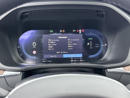 Volvo  XC60 2.0 T6 Plug-in hybrid AWD Plus Dark | 21" | Geventileerd Nappa Leder | 360 Camera | Harman Kardon... ActivLease financial lease