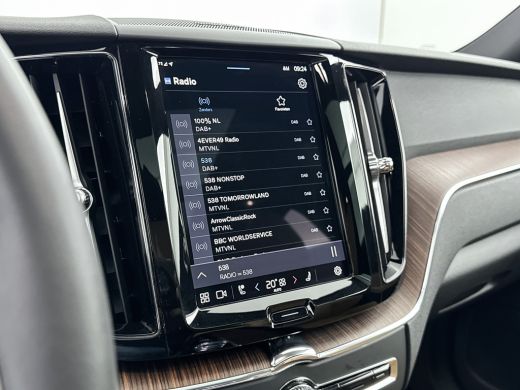 Volvo  XC60 2.0 T6 Plug-in hybrid AWD Plus Dark | 21" | Geventileerd Nappa Leder | 360 Camera | Harman Kardon... ActivLease financial lease