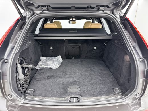 Volvo  XC60 2.0 T6 Plug-in hybrid AWD Plus Dark | 21" | Geventileerd Nappa Leder | 360 Camera | Harman Kardon... ActivLease financial lease