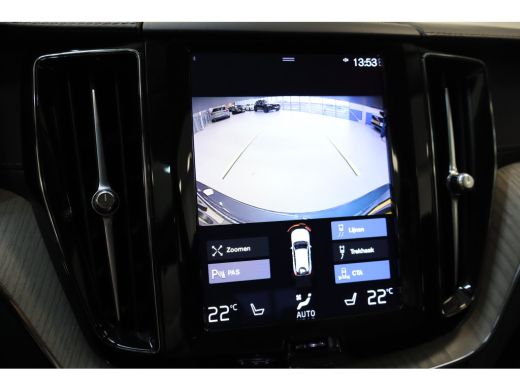 Volvo  XC60 Recharge T8 455PK Inscription | Trekhaak | Getint Glas | Power Seats | Panoramadak | Blis | Park ... ActivLease financial lease