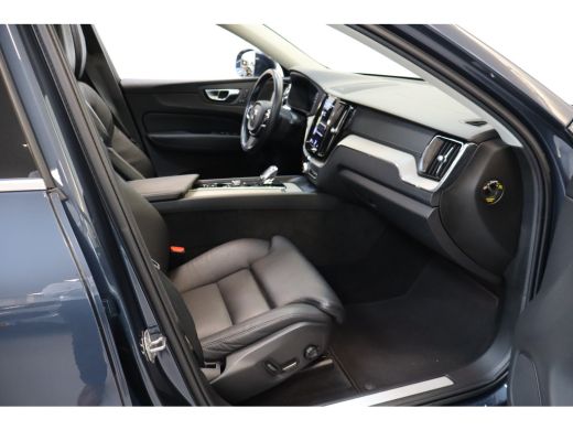 Volvo  XC60 Recharge T8 455PK Inscription | Trekhaak | Getint Glas | Power Seats | Panoramadak | Blis | Park ... ActivLease financial lease