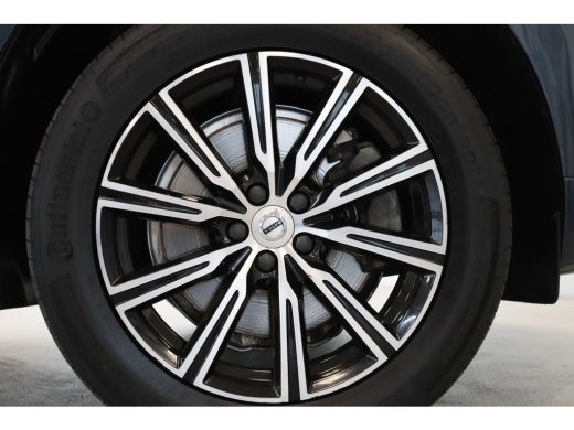 Volvo  XC60 Recharge T8 455PK Inscription | Trekhaak | Getint Glas | Power Seats | Panoramadak | Blis | Park ... ActivLease financial lease
