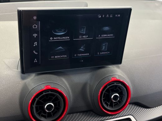Audi Q2 35 150pk TFSI S Edition Stylingpakket mat zwart | Cruise control | Parkeerhulp achter ActivLease financial lease