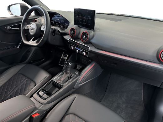 Audi Q2 35 150pk TFSI S Edition Stylingpakket mat zwart | Cruise control | Parkeerhulp achter ActivLease financial lease