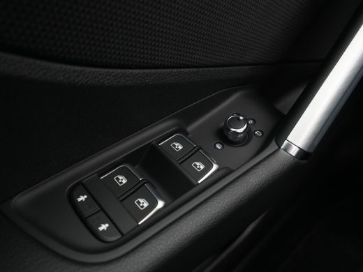 Audi Q2 35 TFSI 150 pk S-Tronic S Edition Panoramadak, S-Line, Navi, Pdc 112 ActivLease financial lease