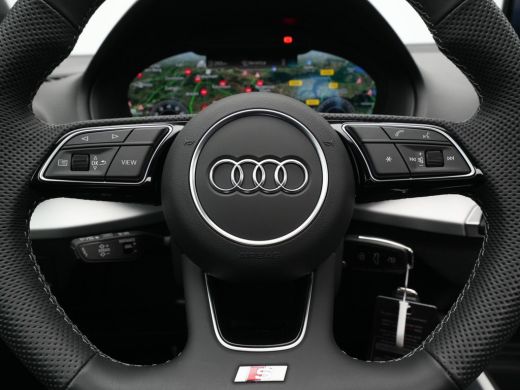 Audi Q2 35 TFSI 150 pk S-Tronic S Edition Panoramadak, S-Line, Navi, Pdc 112 ActivLease financial lease