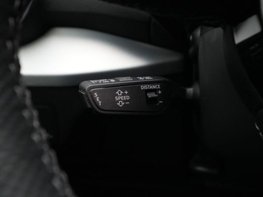 Audi Q2 35 TFSI 150 pk S-Tronic S Edition Panoramadak, S-Line, Navi, Pdc 112 ActivLease financial lease
