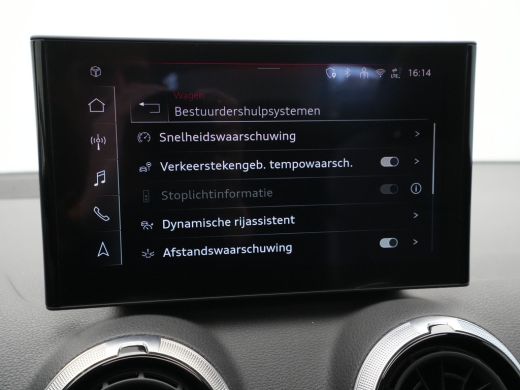 Audi Q2 35 TFSI 150 pk S-Tronic S Edition Panoramadak, S-Line, Navi, Pdc 112 ActivLease financial lease