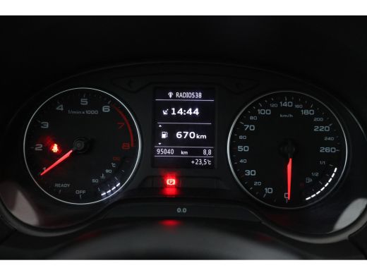 Audi Q2 35 TFSI S Edition 150pk, Volleder, Navi, Climate, ActivLease financial lease