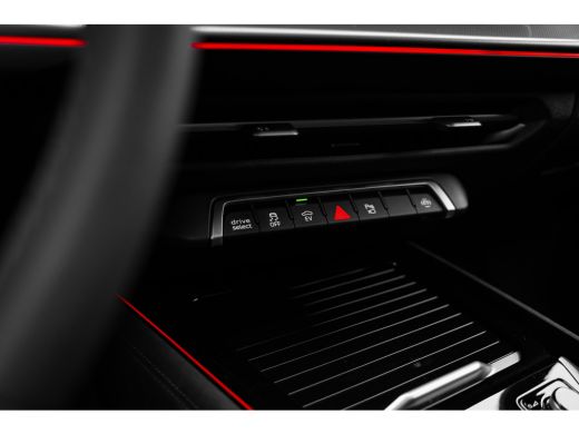 Audi Q3 S edition, (2026) | Adaptive cruise control | Audi sound system | Cruise control ActivLease financial lease