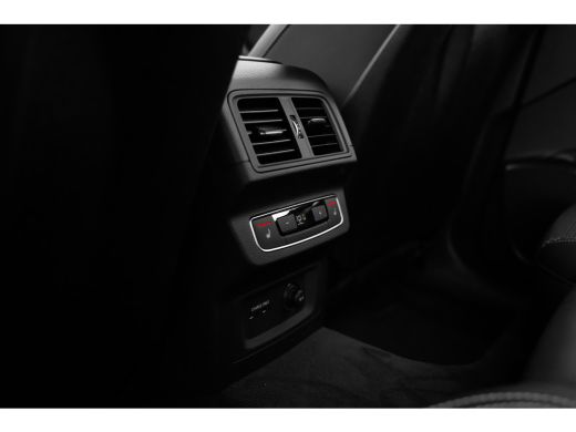 Audi Q5 50 TFSI e S edition Competition 299PK |  Trekhaak |  Stoelverw. voor en achter | Adaptieve Cruise... ActivLease financial lease