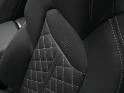 Audi Q7 60 TFSI e quattro Pro Line S Competition Luchtvering Panorama B&O Stoelverwarming Vierwielbesturi... ActivLease financial lease