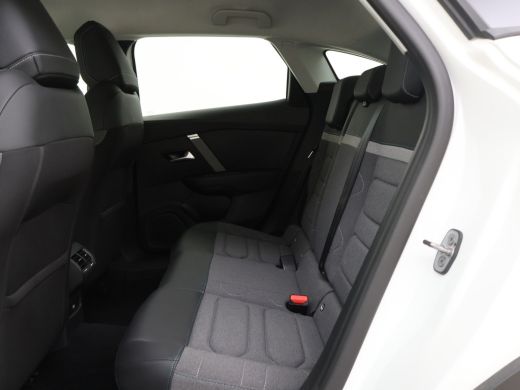 Citroën C4 1.2 Hybrid 136 Plus Camera | Navigatie | Carplay | Digitaal Dashboard | 18" Lichtmetaal | Cruise ... ActivLease financial lease