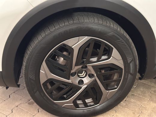 Citroën C4 1.2 Hybrid 136 Plus Camera | Navigatie | Carplay | Digitaal Dashboard | 18" Lichtmetaal | Cruise ... ActivLease financial lease