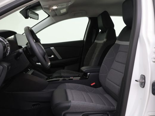 Citroën C4 1.2 Hybrid 136 Plus Camera | Navigatie | Carplay | Digitaal Dashboard | 18" Lichtmetaal | Cruise ... ActivLease financial lease