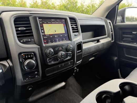 Dodge Ram 1500 1500 5.7 V8 CLASSIC NIGHT 4x4 / LEDER / BPM VRIJ / 1e EIG. / CAMERA / 6-PERS / NAVI / 3.5T TREKHAAK ActivLease financial lease