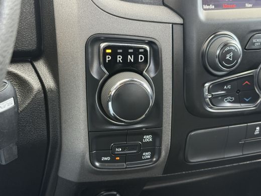 Dodge Ram 1500 1500 5.7 V8 CLASSIC NIGHT 4x4 / LEDER / BPM VRIJ / 1e EIG. / CAMERA / 6-PERS / NAVI / 3.5T TREKHAAK ActivLease financial lease