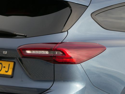 Ford Focus 1.0 EcoBoost Hybrid 155pk Automaat ST Line X | Panoramadak | Winterpack | Elektrische Achterklep ... ActivLease financial lease