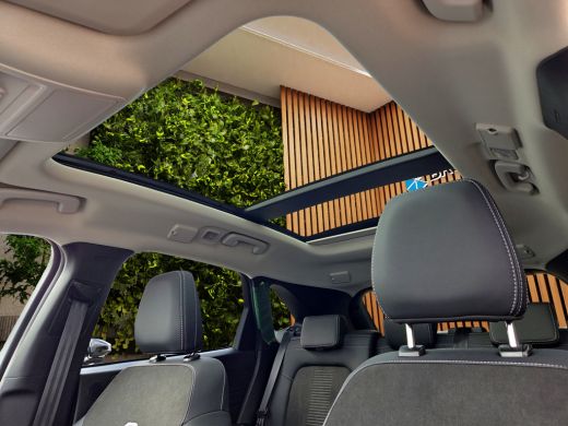 Ford Kuga 2.5 PHEV Active X | Head-up | Elek. trekhaak | B&O audio | Panoramadak | Adapt. Cruise | 19'' Velgen ActivLease financial lease