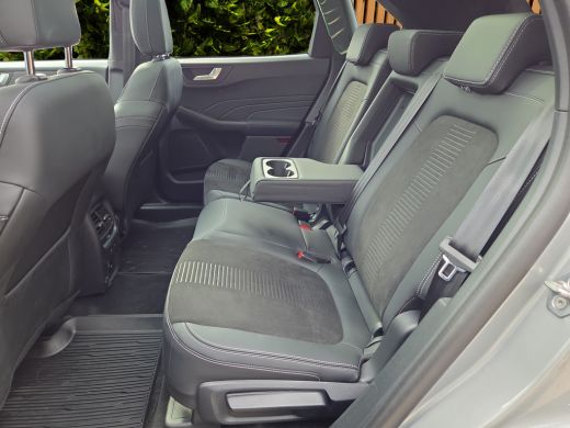 Ford Kuga 2.5 PHEV Active X | Head-up | Elek. trekhaak | B&O audio | Panoramadak | Adapt. Cruise | 19'' Velgen ActivLease financial lease