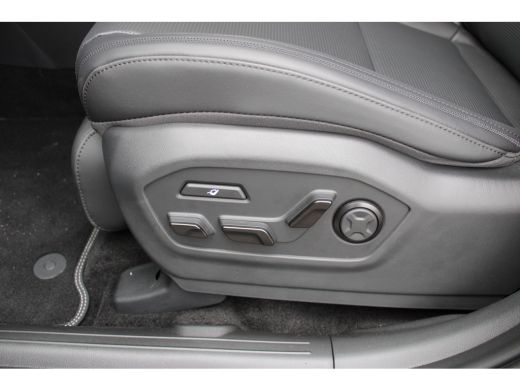 Hyundai Santa Fe 1.6 T-GDI PHEV Black Line 4WD 7p. | Ocado Green | Lederen bekleding | 360 camera | 20 Inch Velgen | ActivLease financial lease