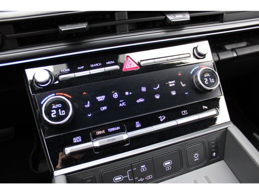 Hyundai Santa Fe 1.6 T-GDI PHEV Black Line 4WD 7p. | Ocado Green | Lederen bekleding | 360 camera | 20 Inch Velgen | ActivLease financial lease