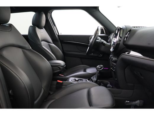 Mini Countryman Cooper S E ALL4 Classic / Panoramadak / Achteruitrijcamera / Comfort Access / Comfortstoelen / LE... ActivLease financial lease