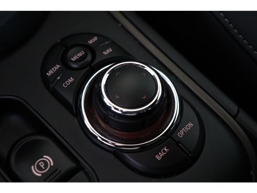 Mini Countryman Cooper S E ALL4 Classic / Panoramadak / Achteruitrijcamera / Comfort Access / Comfortstoelen / LE... ActivLease financial lease