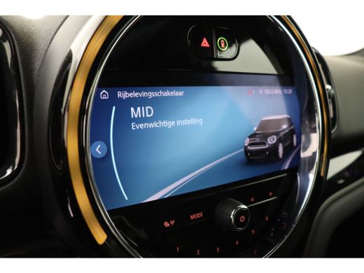 Mini Countryman Cooper S E ALL4 Classic / Panoramadak / Achteruitrijcamera / Comfort Access / Comfortstoelen / LE... ActivLease financial lease