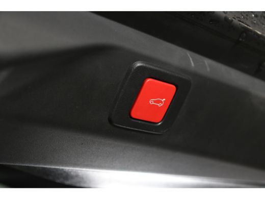 Peugeot 3008 1.2 Hybrid 136 GT | Navi | Camera | Stoel en Stuur verwarming | PDC V+A | Ad. Cruise control | Ke... ActivLease financial lease