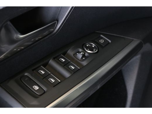 Peugeot 3008 1.2 Hybrid 136 GT | Navi | Camera | Stoel en Stuur verwarming | PDC V+A | Ad. Cruise control | Ke... ActivLease financial lease