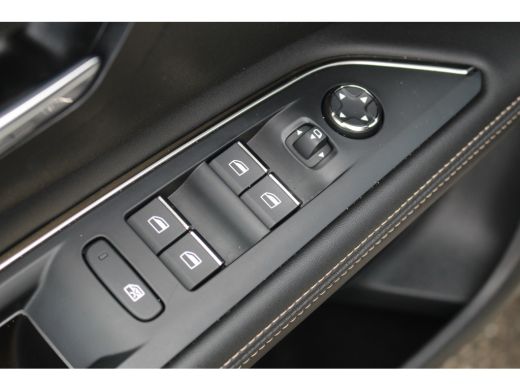 Peugeot 5008 1.2 GT Black Pack Aut. | Adaptive Cruise + Drive Assist | Elec. Achterklep | Stoelverwarming | Ca... ActivLease financial lease