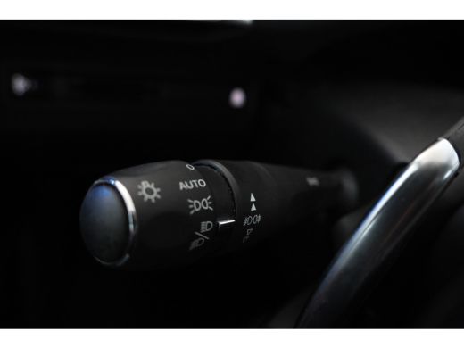 Peugeot 5008 1.2 PureTech GT-Line Avantage Automaat, 7 Pers. Volleder, Climate, ActivLease financial lease