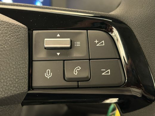 Peugeot Expert Standaard | 16" stalen velgen | Elektrisch bedienbare en verwarmbare buitenspiegels | Getint glas... ActivLease financial lease