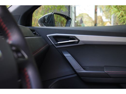 Seat Arona 1.0 TSI FR Limited Edition | 1e eig. | NL auto | Navi | Apple Carplay | Clima | Adapt. Cruise | 18'' ActivLease financial lease